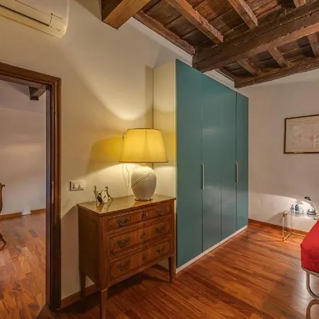 Appartamento-via Dei Pilastri 32