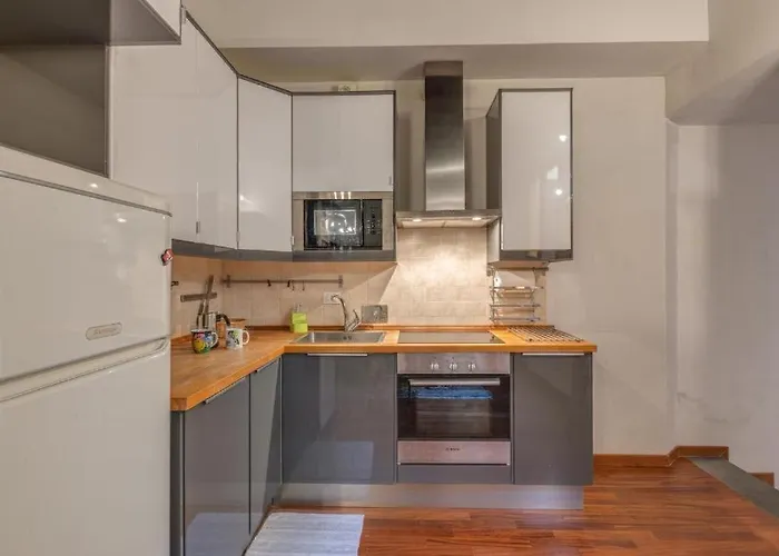Appartamento-via Dei Pilastri 32 Apartament