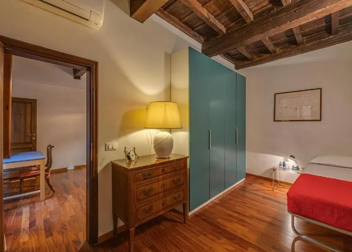 Appartamento-via Dei Pilastri 32
